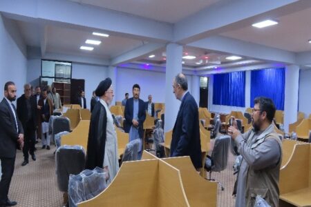 گزارش تصویری | بازدید سفیر جمهوری اسلامی ایران از نمایندگی جامعةالمصطفی در افغانستان