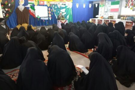 برگزاری جشن انقلاب در مجتمع آموزش عالی خواهران نمایندگی المصطفی در خراسان