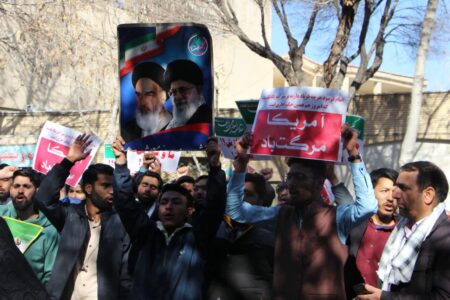 حضور پرشور المصطفائیان در راهپیمایی یوم الله ۲۲ بهمن اصفهان