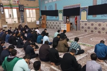 محفل صمیمی اساتید و طلاب مدرسه مرعشیه در ماه مبارک رمضان
