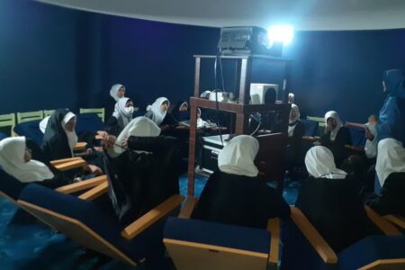 اردوی علمی دانش آموزان مدرسه قرآنی دخترانه توحید