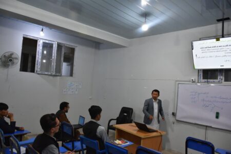 برگزاری کارگاه کارآفرینی در نمایندگی جامعةالمصطفی در افغانستان