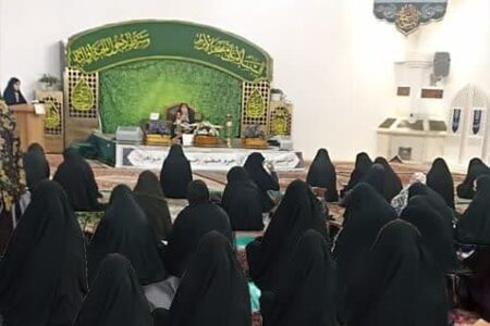 حضور طلاب خواهر قرآنی در محفل غدیرانه حرم مطهر رضوی
