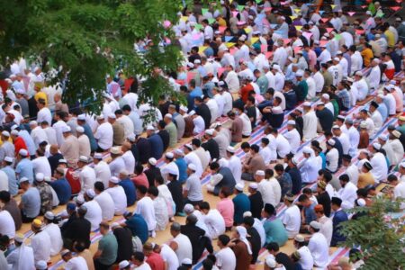 نماز عید قربان در شهرهای مختلف چین + تصاویر