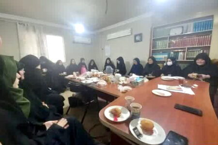 نشست فرهنگی «زنان و جامعه» در گرگان برگزار شد