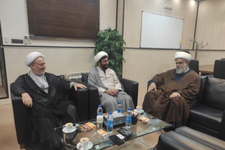 دیدار حجت الاسلام والمسلمین دقاق با رئیس موسسه آموزش های کوتاه مدت