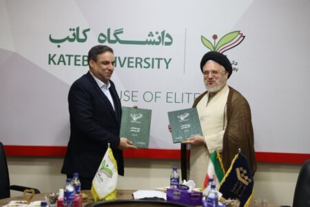 امضای تفاهم نامه همکاری میان دانشگاه کاتب و نمایندگی افغانستان