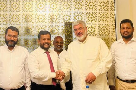 دیدار نماینده المصطفی با رئیس کنگره اسلامی مردمی سریلانکا