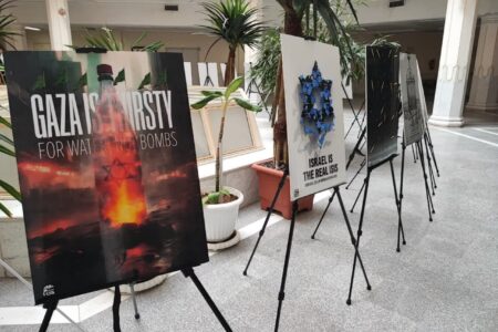 برگزاری نمایشگاه مقتدر مظلوم در ستاد مرکزی جامعةالمصطفی + تصاویر