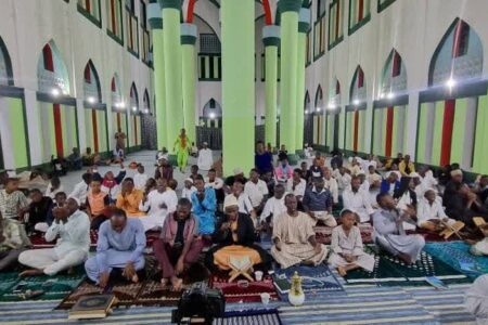 گزارشی از برنامه های رمضانیه و کرسی تلاوت قرآن در بروندی