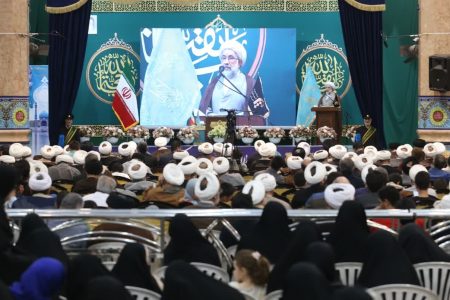 فراگیران المصطفی مشعل های فروزان نشر توحید و عدالت در جهان هستند