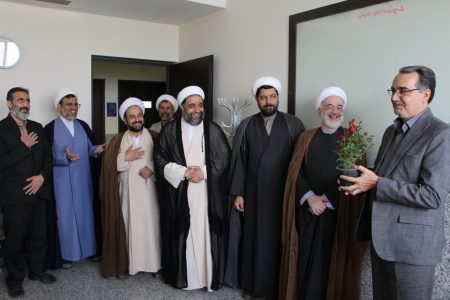 تقدیر از اساتید مجتمع آموزش عالی اصفهان