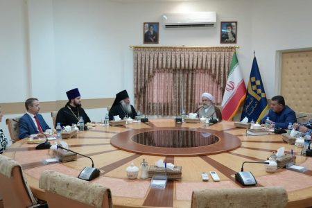 عالمان و مراکز دینی باید حامی مظلومان باشند