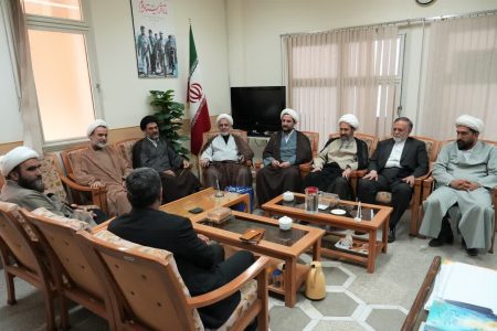 نشست صمیمی معاون فرهنگی تربیتی با مسئولان روابط عمومی المصطفی