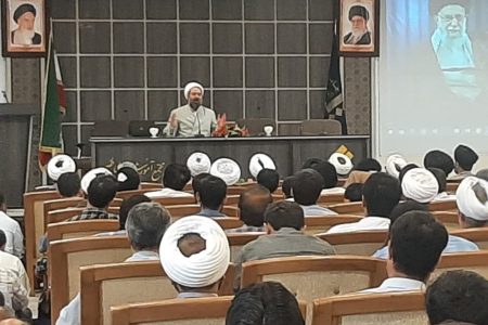 نشست فرهنگی “در مسیر و بایسته های طلبگی”