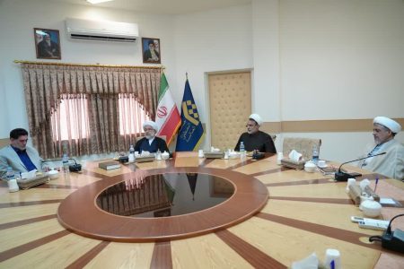 دیدار مدیرکل فرهنگ و ارشاد اسلامی قم با رئیس المصطفی