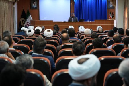 دوره آموزشی آسیب شناسی و افزایش آگاهی کاربران در فضای مجازی