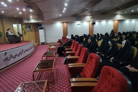 دیدار روسای نمایندگی خراسان و افغانستان با طلاب اقامتگاه ریحانه المصطفی