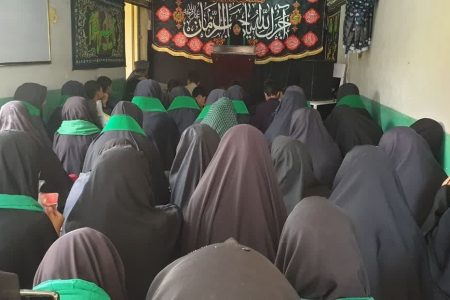 آیین سوگواری دهه محرم در مدرسه علمیه ائمه اطهار(ع) ولایت غزنی