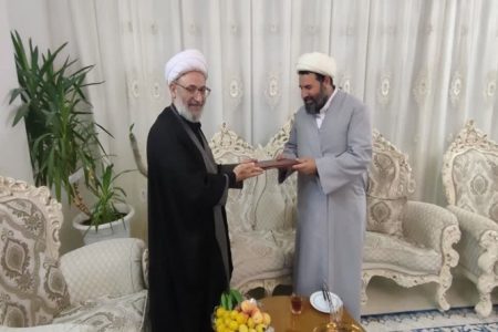 تقدیر از ائمه جماعات مرکز آموزش زبان و معارف اسلامی