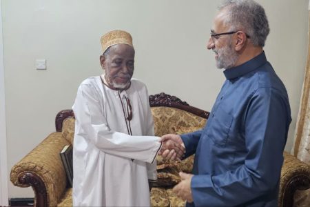 دیدار مدیر نمایندگی المصطفی در تانزانیا با مفتی زنگبار