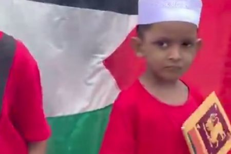 روزه سکوت مقابل سفارت شیطان بزرک در سریلانکا