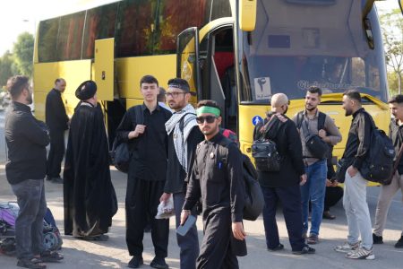 بدرقه کاروان اربعین حسینی مدرسه المهدی