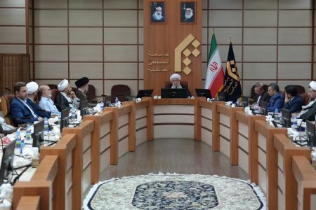تسلیم در برابر زورگویی ظالمان، تنها خسارت و خسران مضاعف به دنبال دارد