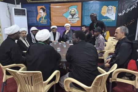 جلوه‌ای از امت واحده در مسیر نجف تا کربلا