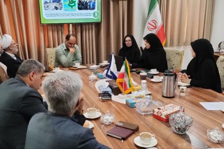 بازدید مسئولان مرکز آموزش زبان و معارف اسلامی از دانشگاه حضرت معصومه(س)