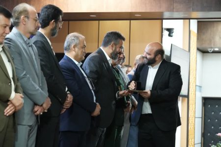 تقدیر از مرکز خرید کوثر به عنوان تعاونی شایسته تقدیر استان قم