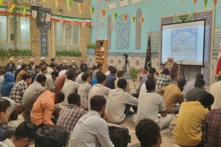 گرامیداشت هفته دفاع مقدس در مدرسه مبارکه مرعشیه