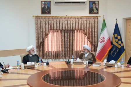 ملاقات نماینده ولی فقیه در بنیاد مسکن انقلاب اسلامی با آیت الله دکتر عباسی
