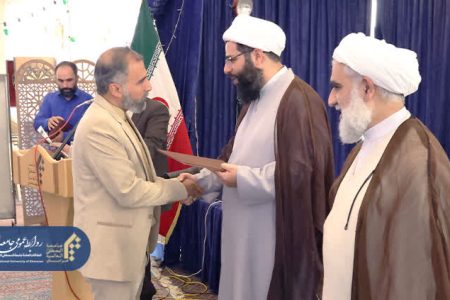 تکریم و معارفه جمعی از مدیران نمایندگی المصطفی در خراسان