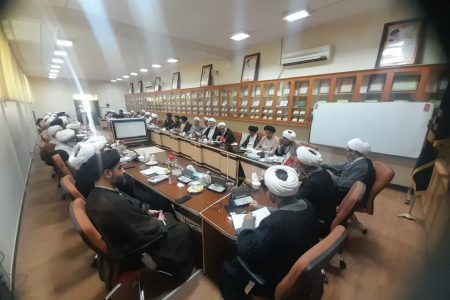 نشست معاون فرهنگی المصطفی با مدیران مدارس و مربیان تربیتی مجتمع عالی فقه
