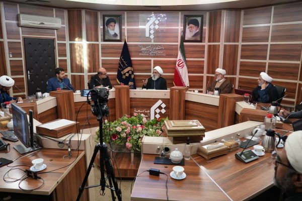 بازنمایی تاثیرگذاری تمدنی و تحول آفرینی تاریخی شخصیت  الهی و دینی پیامبر(ص)