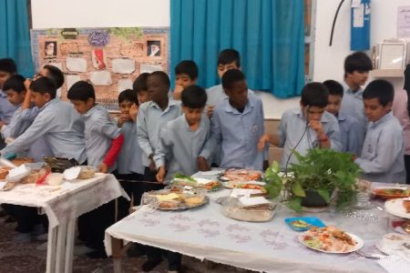 آموزشگاه قرآنی توحید میزبان جشنواره غذای سالم و سنتی