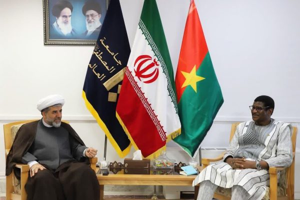 دیدار سفیر بورکینافاسو با رئیس نمایندگی گلستان