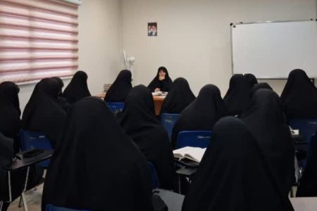 دوره تربیت مربی روخوانی و روان‌خوانی قرآن کریم در واحد خواهران خراسان