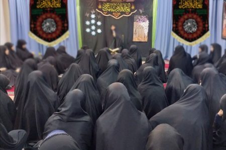 مراسم عزاداری فاطمیه اول در آموزشگاه حضرت فاطمه(س)