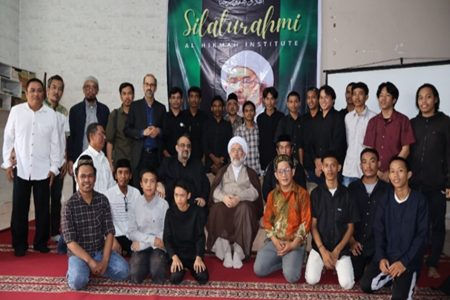 بازدید آیت الله دکتر عباسی از  مؤسسه الحکمه اندونزی