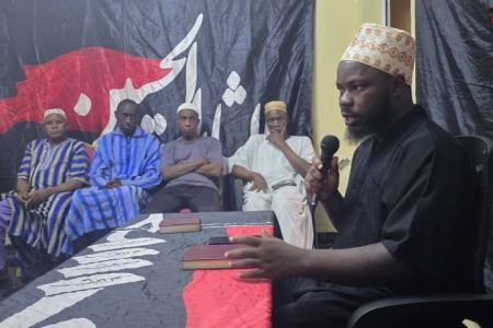 محبان اهل بیت علیهم السلام در گینه بیسائو به سوگ کوثر قرآن نشستند