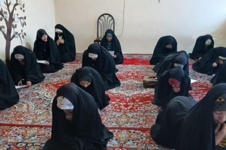 مسابقه کتاب‌خوانی «حجاب و عفاف» در مدرسه علمیه عترتیه افغانستان