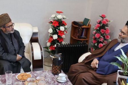 دیدار رئیس دانشکده شیعه شناسی دانشگاه علیگر با نماینده المصطفی در هند