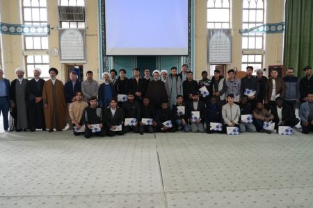 تجلیل از مقام آوران مسابقات ورزشی هفته تربیت بدنی المصطفی