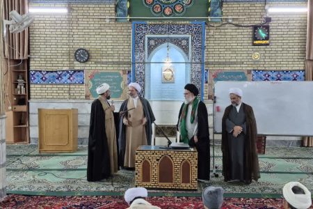 تجلیل از استاد نمونه درس خارج فقه و اصول در مجتمع آموزش عالی فقه