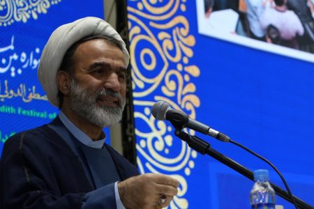 گفت وگوی ویدیویی معاون فرهنگی تربیتی المصطفی به مناسبت فرارسیدن هفته تربیت