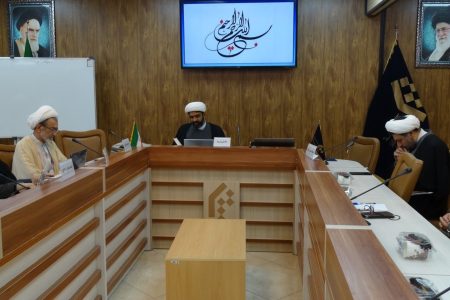 برگزاری جلسه دفاع رساله دکتری، در مجتمع آموزش عالی زبان ادبیات و فرهنگ شناسی