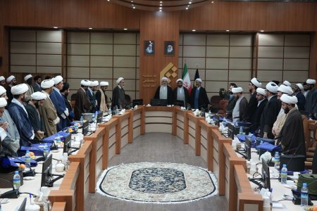 آیین تشرف طلاب مجتمع عالی علوم انسانی اسلامی و نمایندگی تبریز به لباس روحانیت