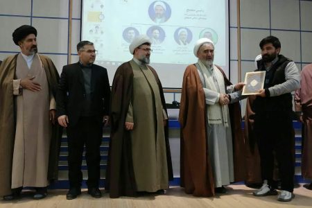 تقدیر از ممتازین سی و یکمین جشنواره قرآن و حدیث المصطفی مجتمع قرآن و حدیث